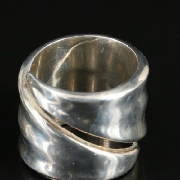 Robert Lee Morris Elegant Silver Women's Ring sterling silver sz 9. - Picture 2 of 2